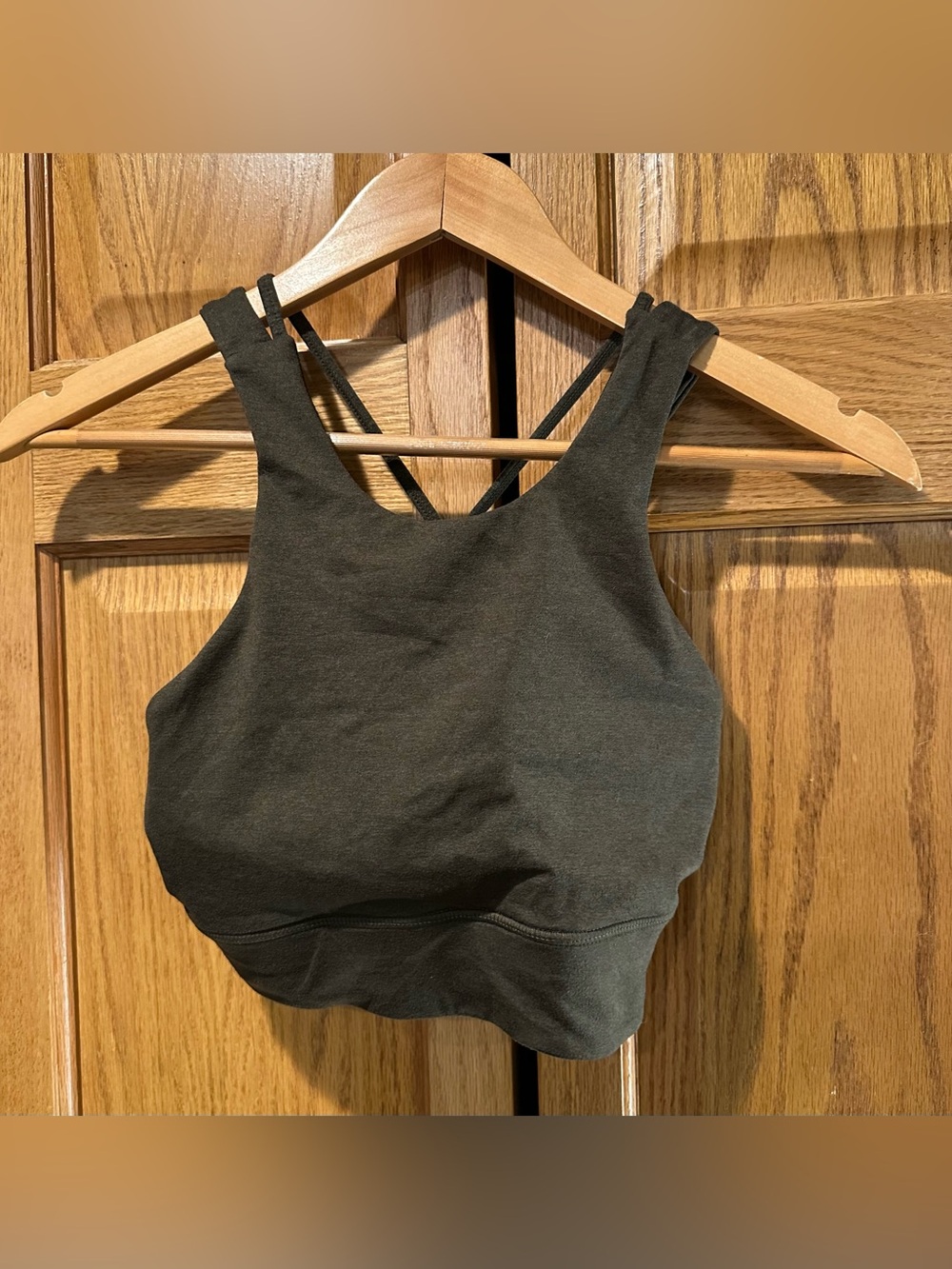 Vuori green cross back sports bra